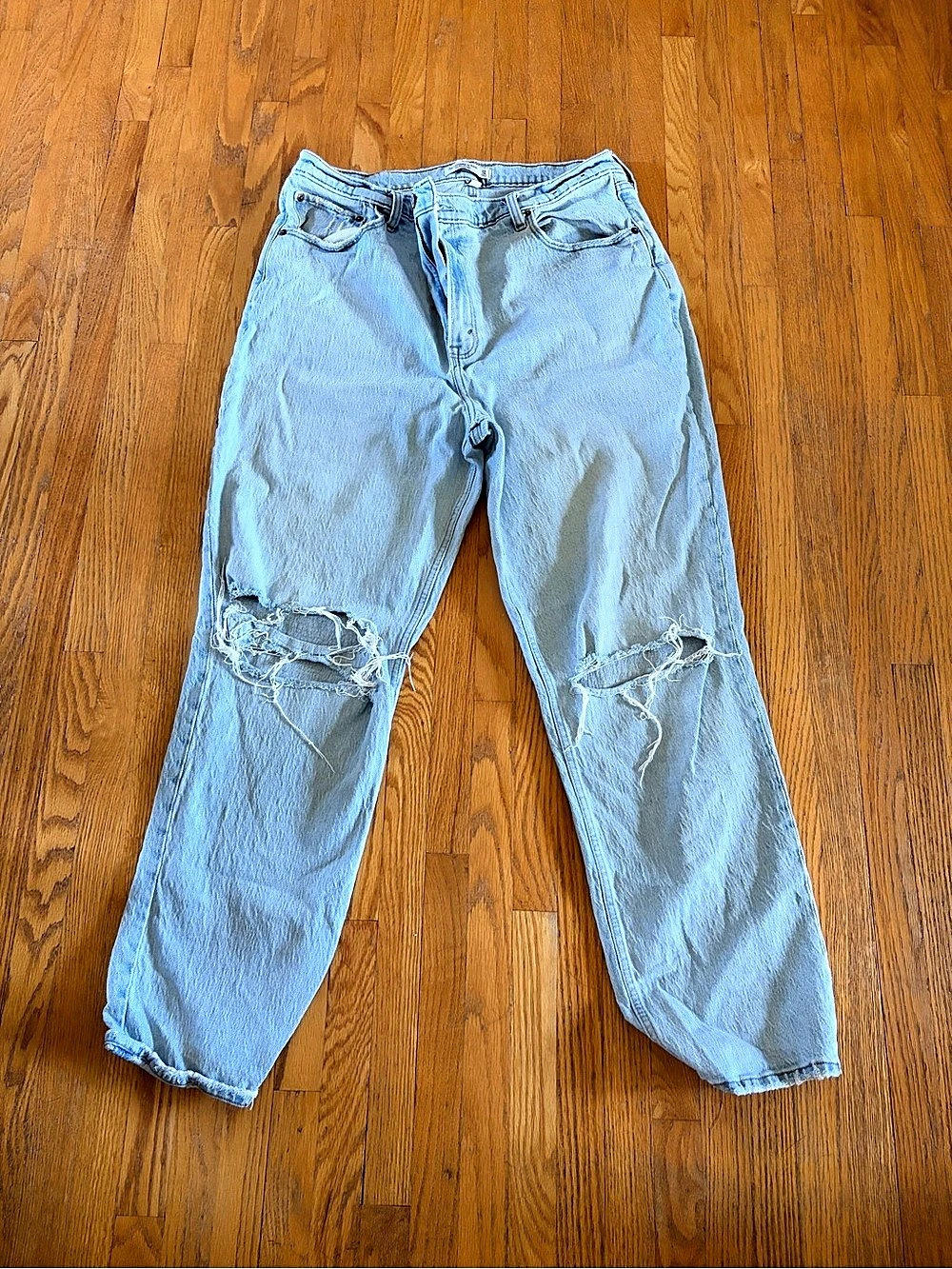 Abercrombie & Fitch Ultra High Rise Curve Love ‘90s Straight Leg Jeans Waist 34